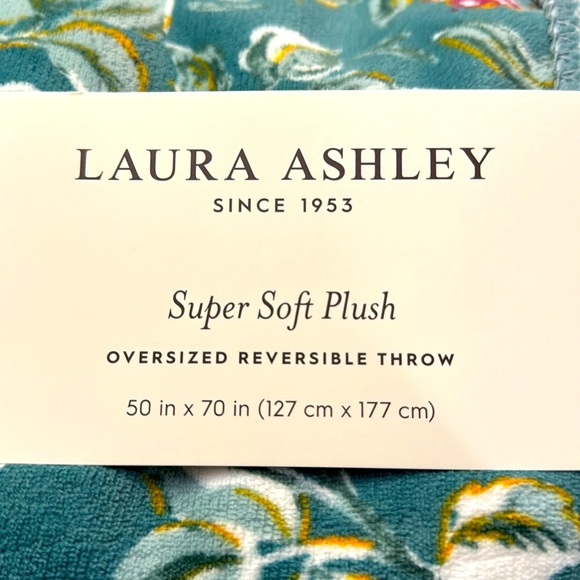 LAURA ASHLEY Oversized Reversible Cambrian Berries Zoe Coco Throw - Deep Fern - Picture 5 of 8